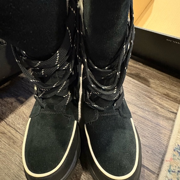 Sorel Black and White Winter Boots for Women - Picture 3 of 6